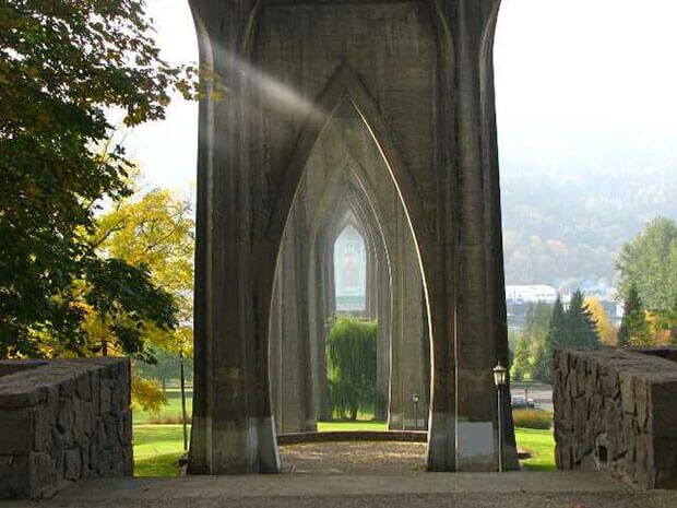 Cathedral Park, a Oregon small wedding venue